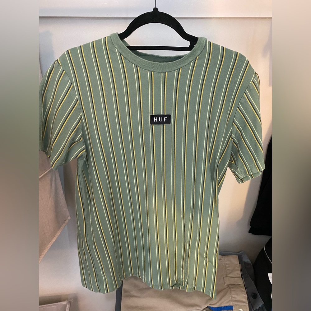 Huf green striped T shirt. Mens Medium